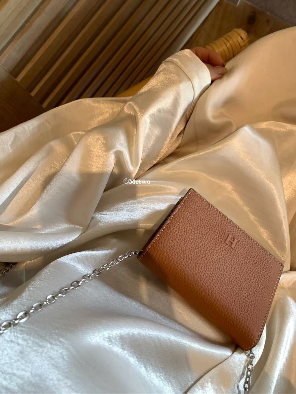 E326FF6E-BD5B-42C5-BC02-84BFDE6AC882