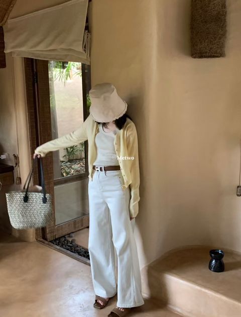 631D2E2B-5E57-4D19-A059-D9904CA92F1C