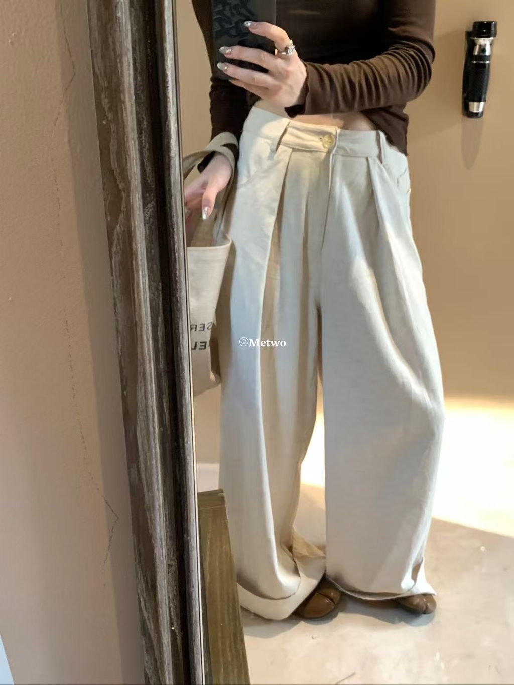 A18B4F5D-3B6D-4A42-A4B8-8391D8710F1E