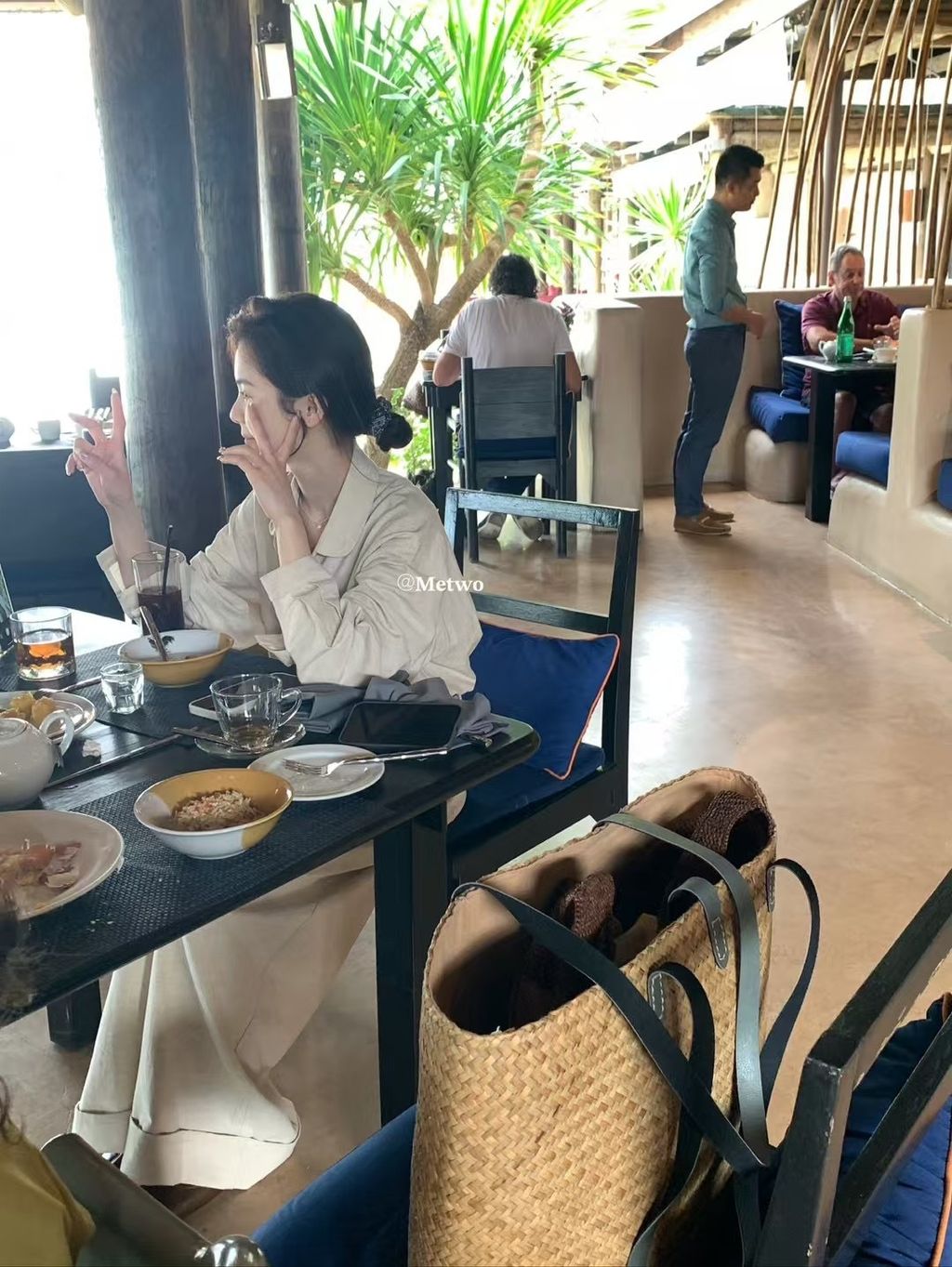 C5F8B70F-DAF6-4147-B448-479F87C82EA0