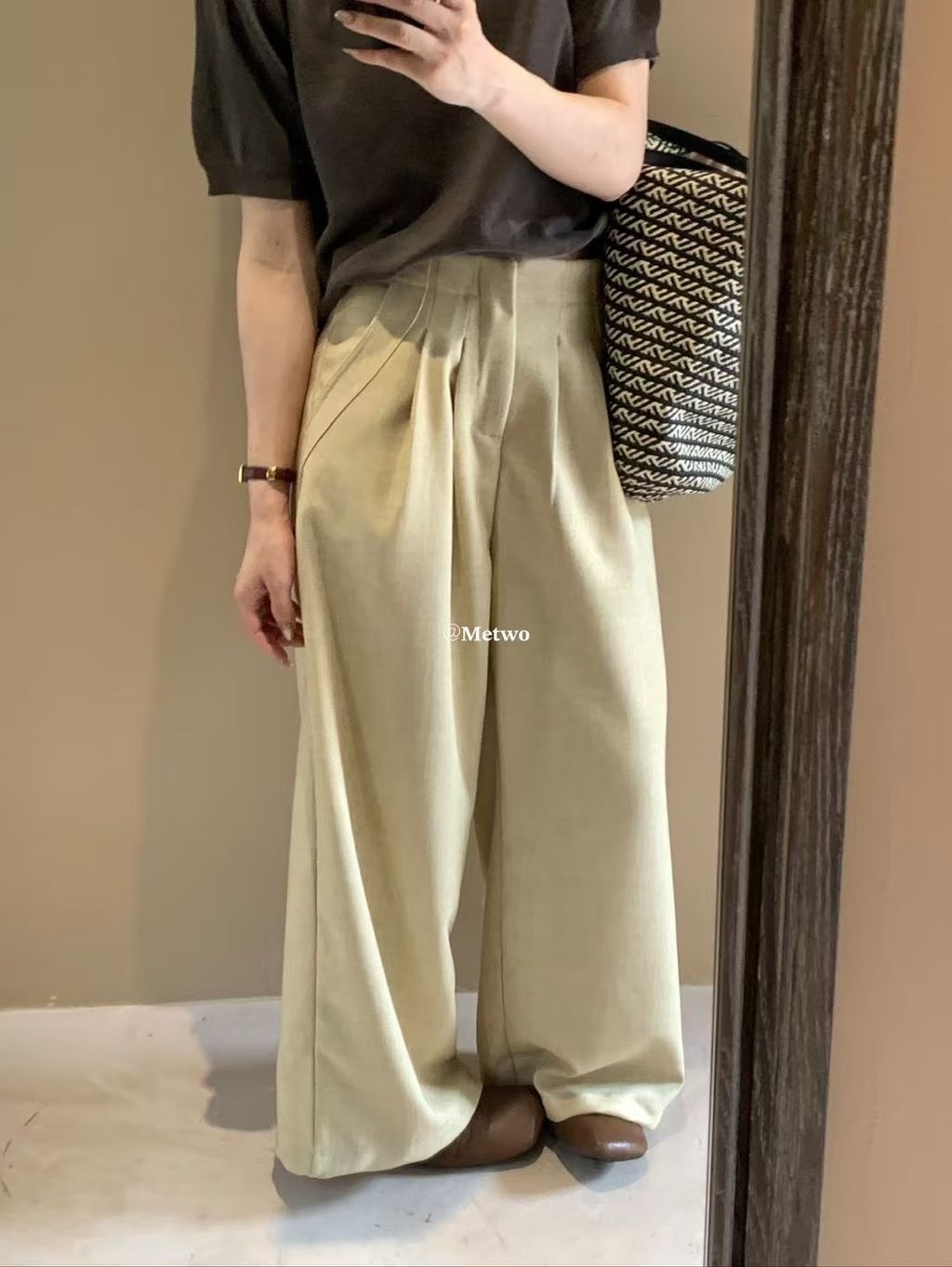 7A0DC3B0-A4EA-4BA4-9384-C0ED76CECC7A