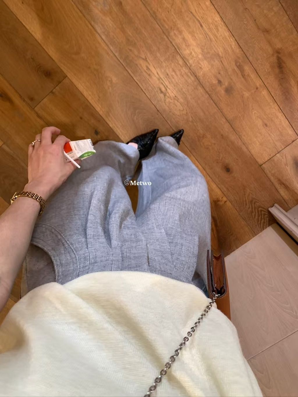 E4032A07-DDBC-4FC5-ABD6-871ED2122193