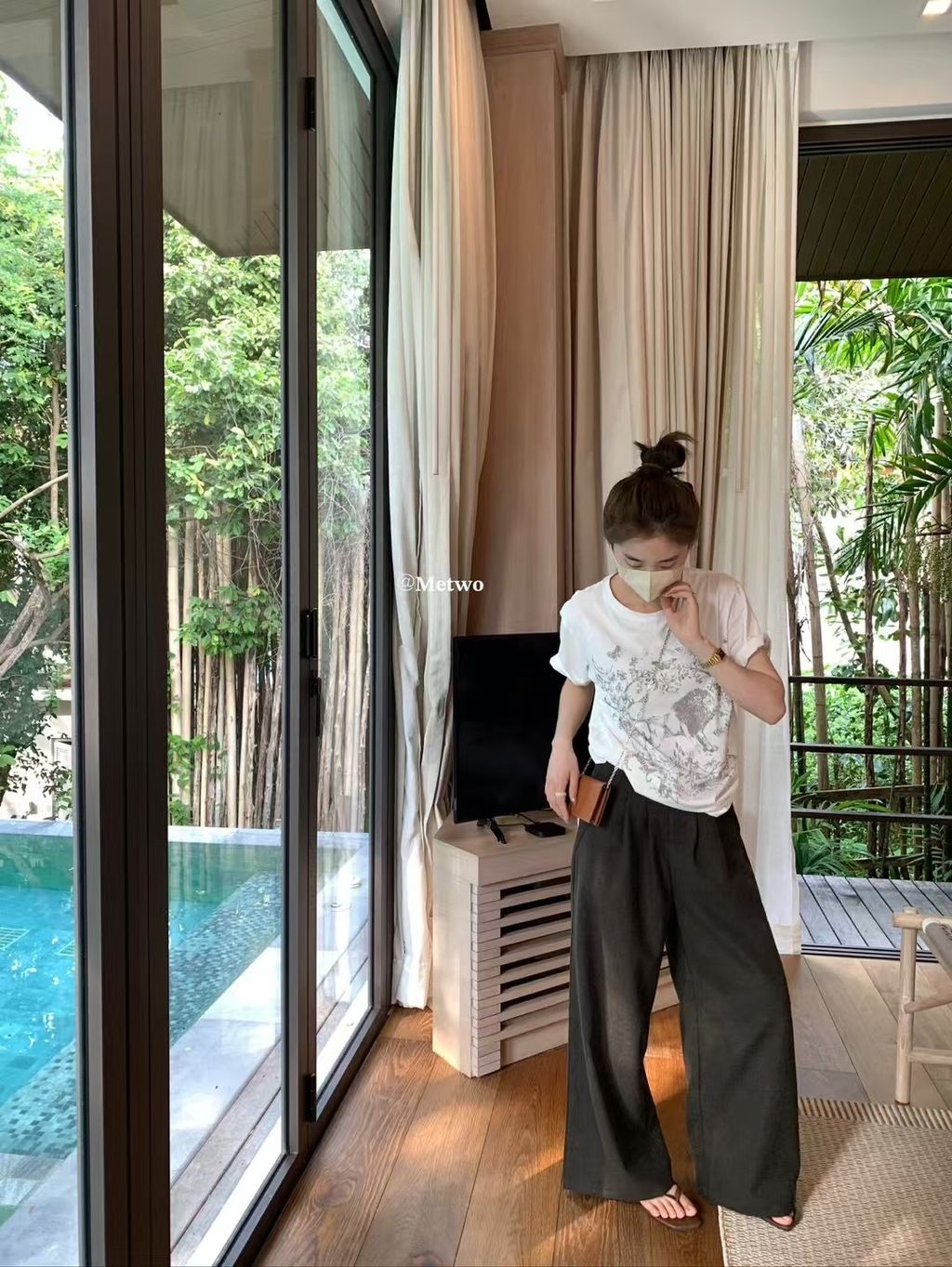 09AB196F-E5A5-446B-80D2-EDA4731C30F1