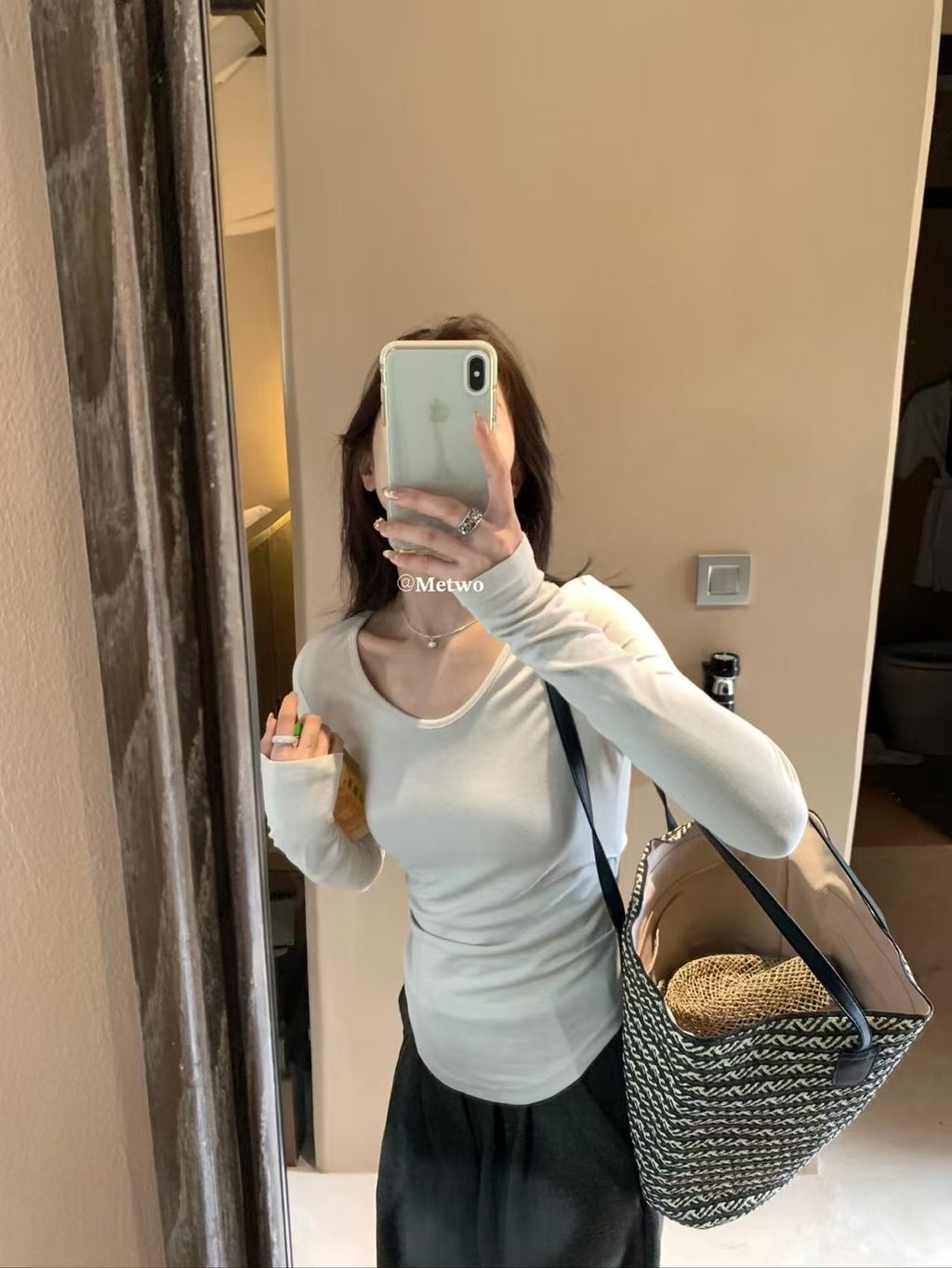 5384B9DD-1945-4E8A-A9AF-326CF1F76125