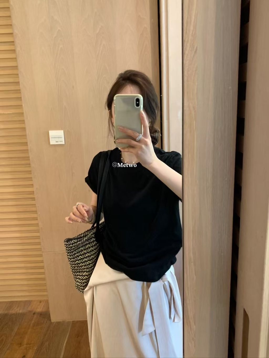 1124838F-34E2-405F-B904-C8FF0EC59D44