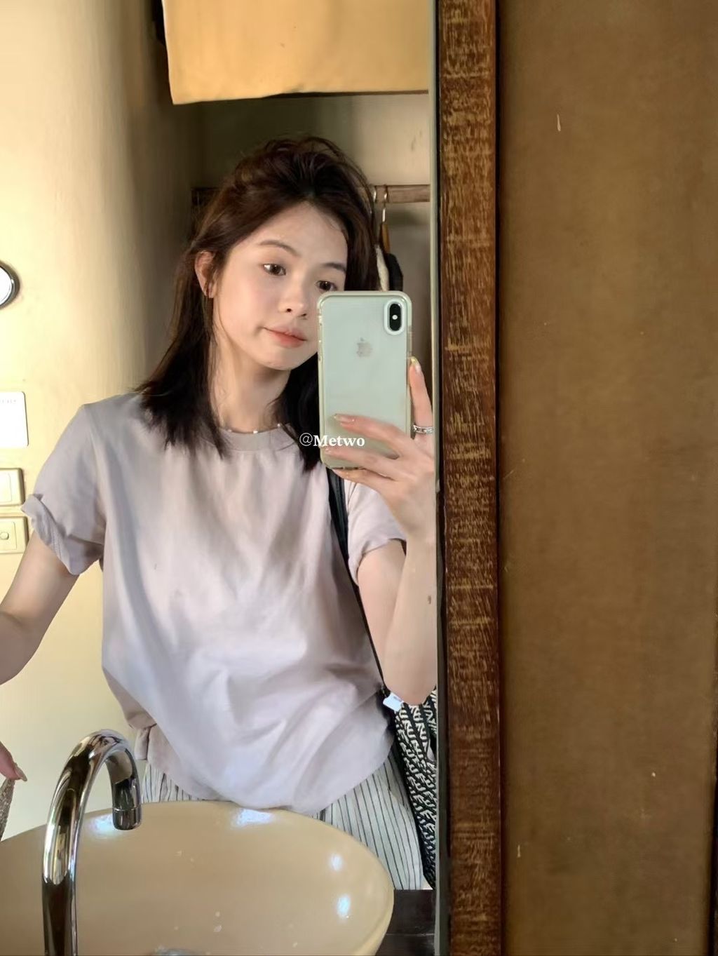 F5E13738-8EC4-4B55-A7B1-296C91A26F3D