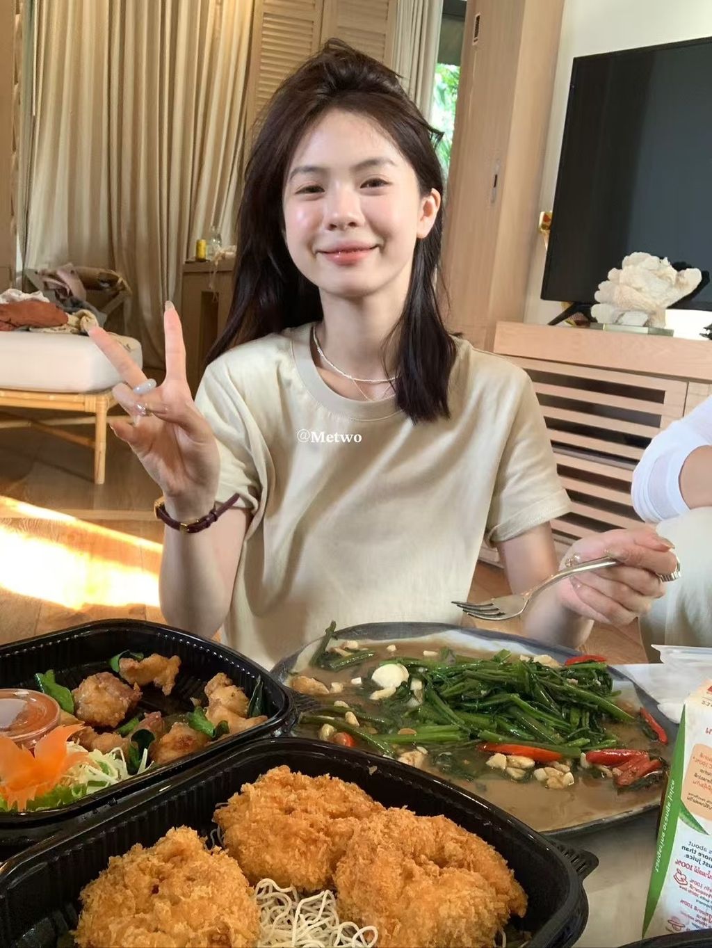 87F6AA2A-C55B-41F5-A83A-EEF61FE584E2