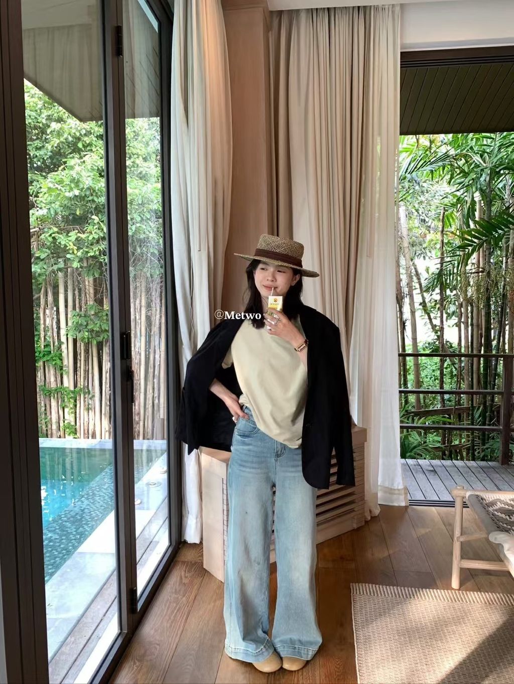 348AD363-5E68-4328-89D5-9E54DDC9E6BC