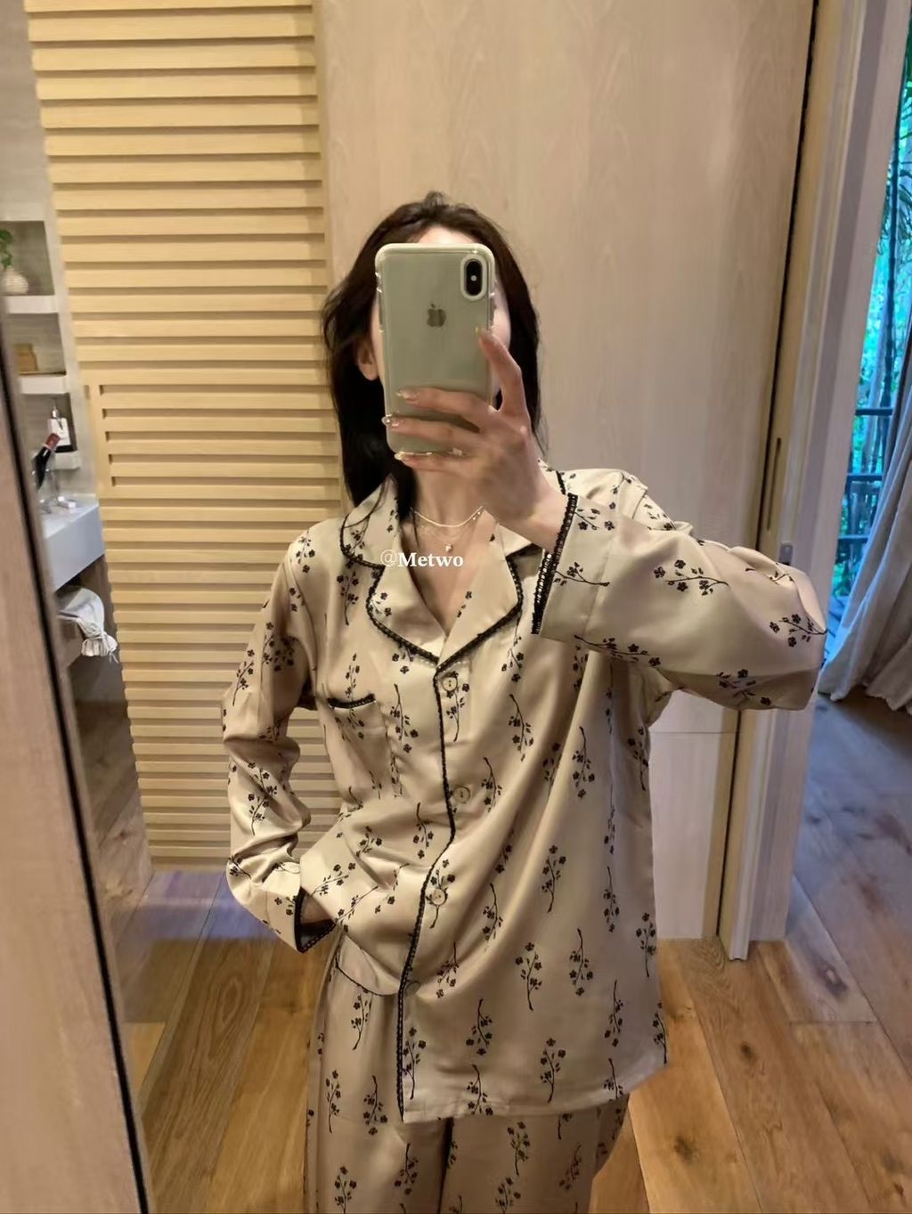 AE7E89C0-F487-493D-BE52-5254591C0883