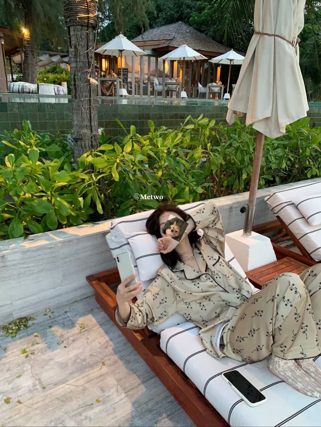 6C504772-3033-4A60-9A34-B442AE3BBAC9