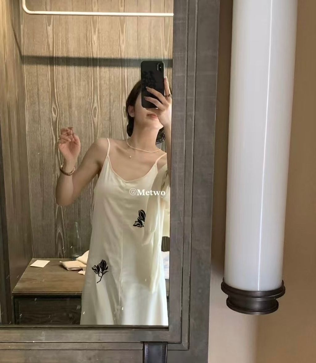 A9983E48-090E-4E44-B099-9F50D6CDC24E