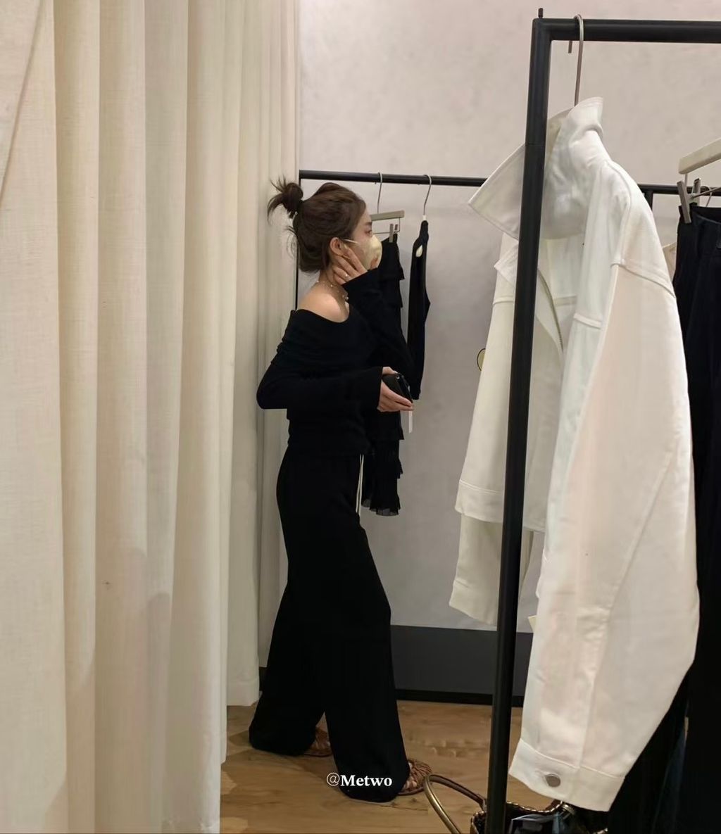 FE5B0255-B5B1-4832-9BDF-B8D56C896CD0