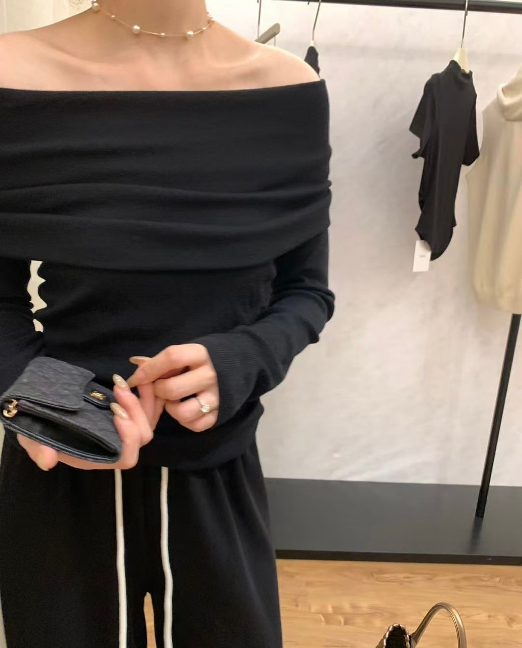 74449F94-5326-4E55-B1D5-852CA85DD3BB