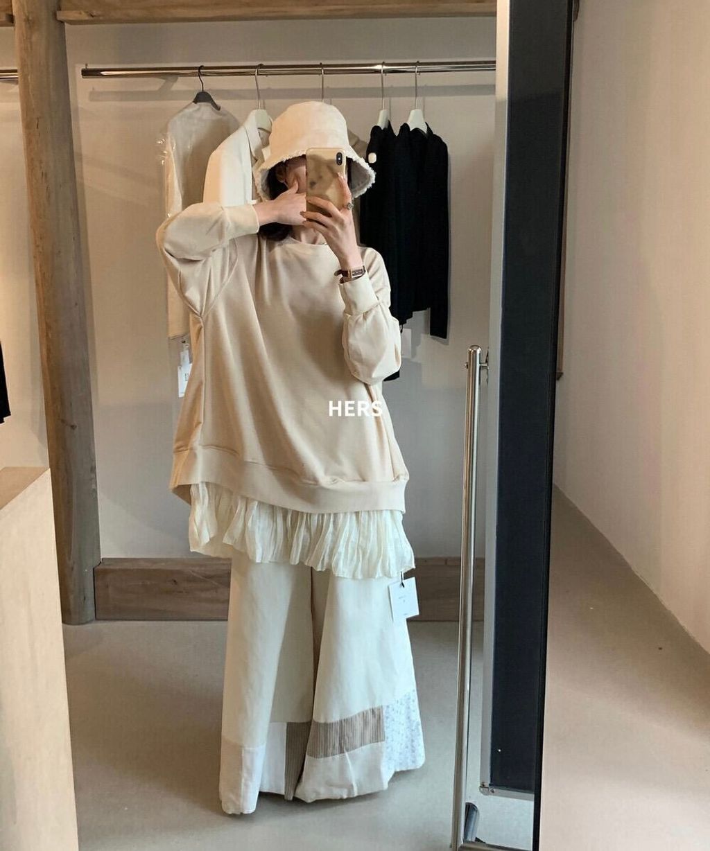 D7454ED0-0456-479D-9A1E-8B6A01826010