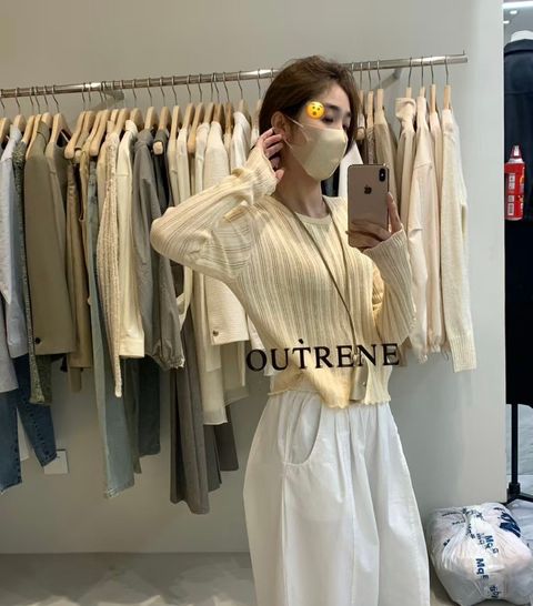 6935B3FD-5777-436A-8968-17680E9372E5