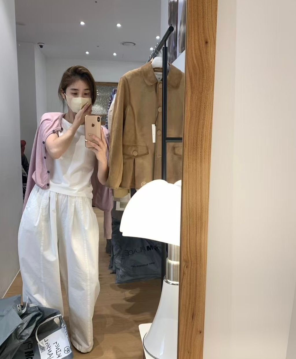 761FA7EB-8156-4DBB-A85D-E98BCC96EA78