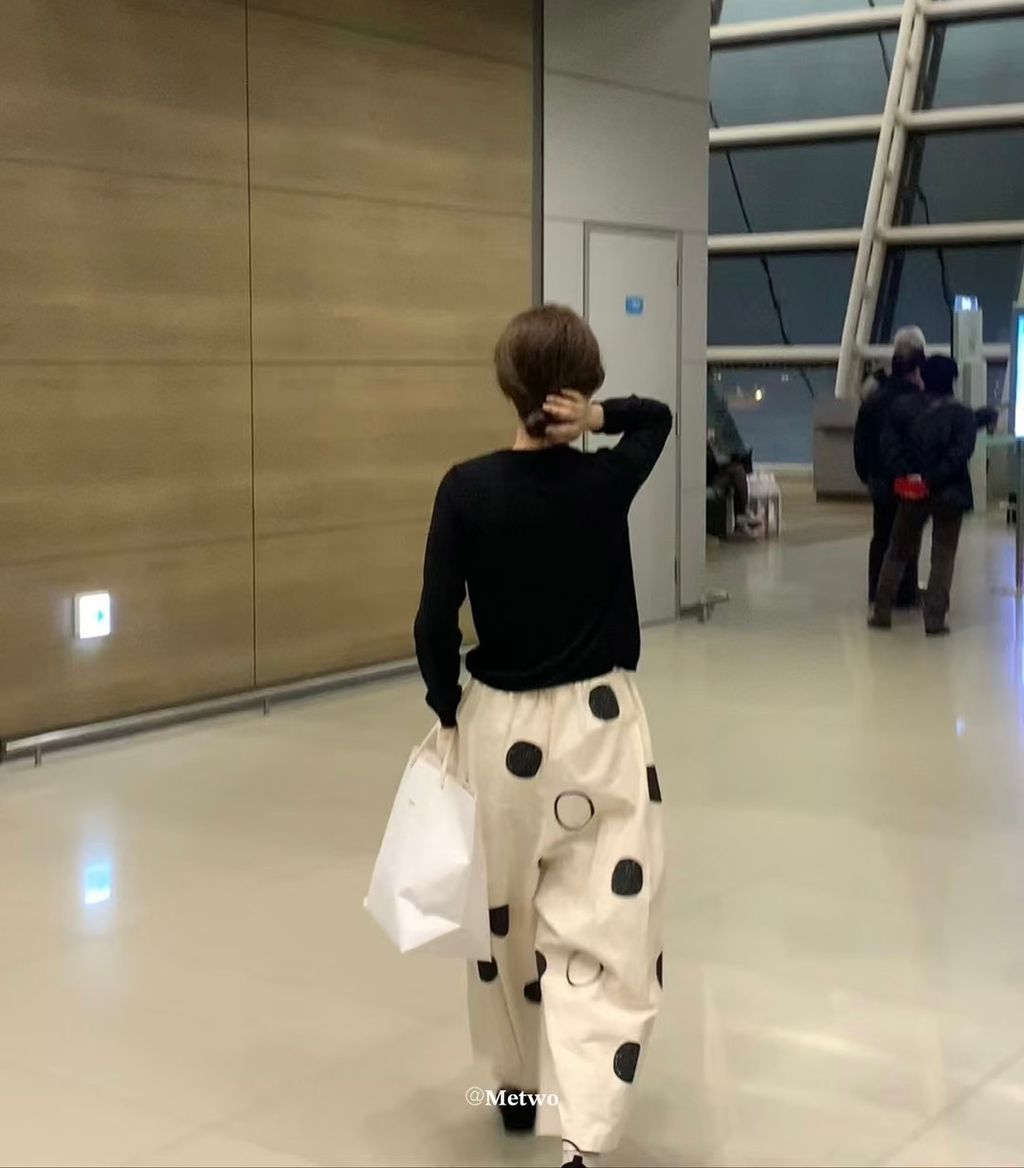 37FC053A-F02A-46CC-8C74-B565ABEBBCB2