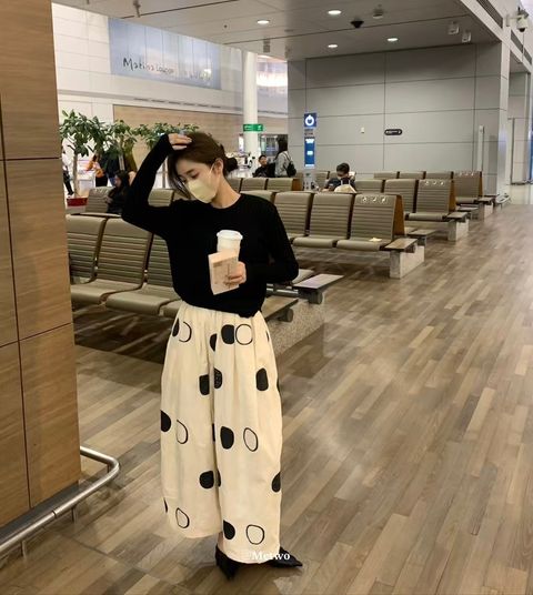 EF1AC3E9-2AD1-4054-81DF-F0F3DD722A16