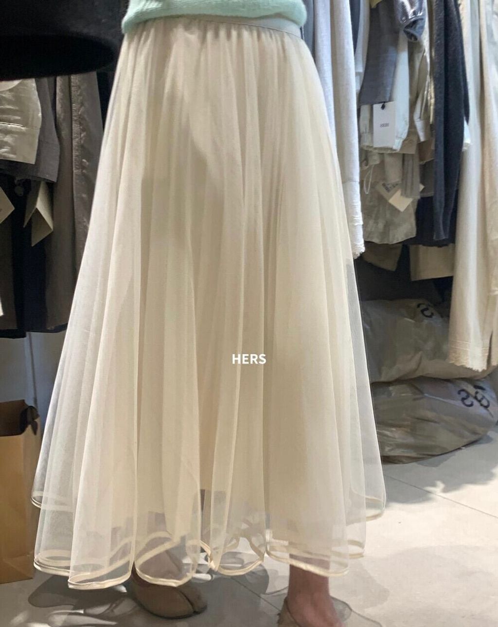 12B7DF29-95C4-4F70-AF9C-FBE790C01273