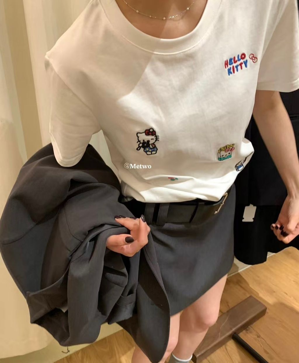 11E0776F-F078-40DB-8028-2F7FD7FEFAEF