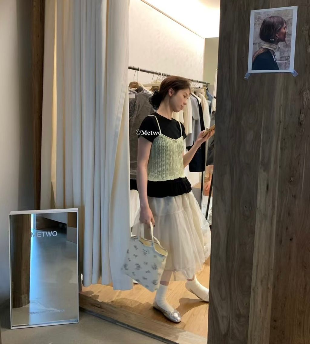 2312A6D0-2B1C-45F5-80E8-C879CDEBCBC6