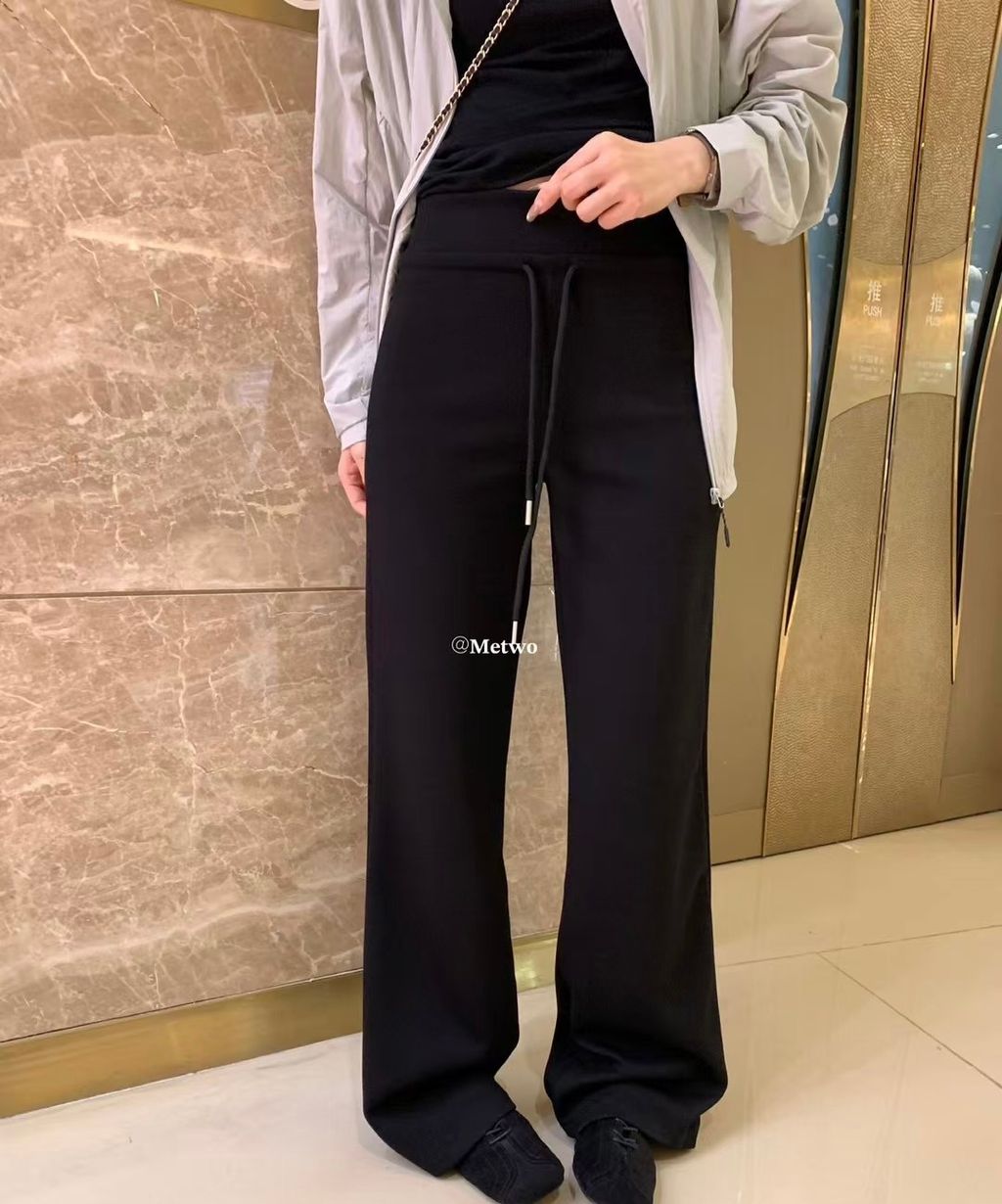 08CC5D56-8F12-4E1A-8FF6-59FD8E57A0EE