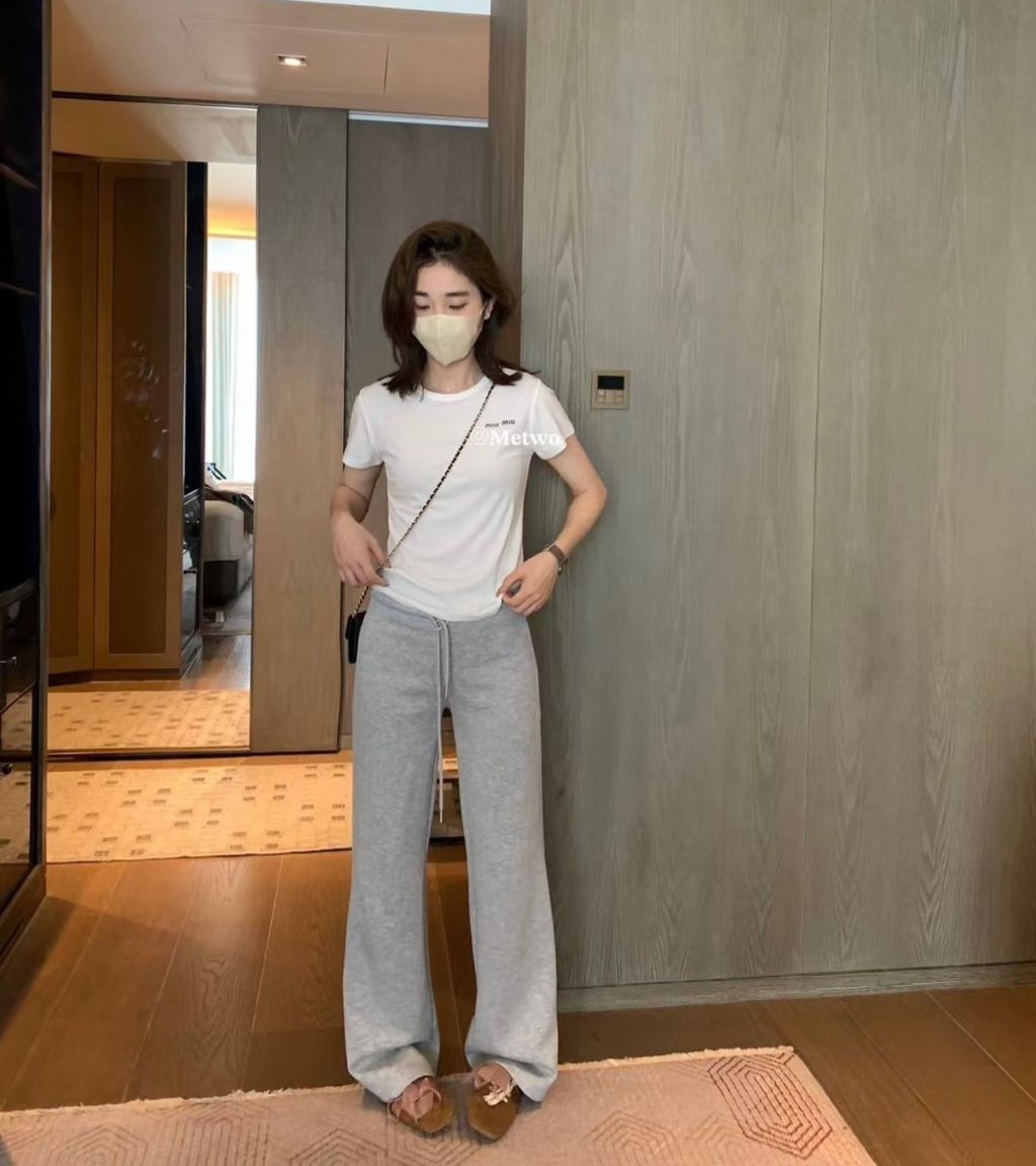 A105EA08-FCAB-4BE1-8D5F-886BCEA5B664