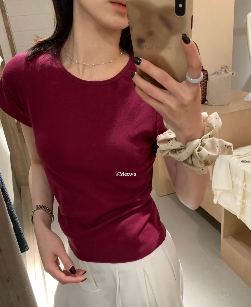 8C7567EB-AEED-4E4D-9273-A51795C02D4C