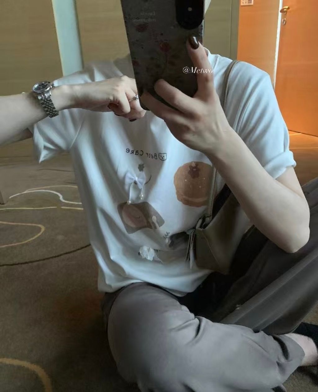 D9D829C1-567D-4CBB-9573-652FD5C42072