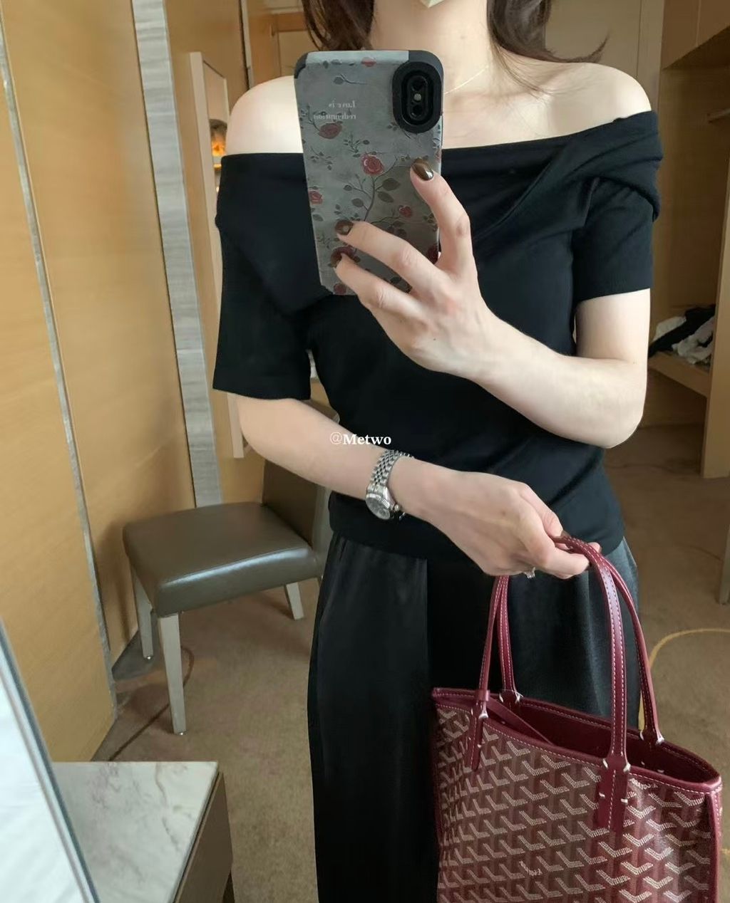 5C09B615-808D-4755-B74E-7E6CD347049D