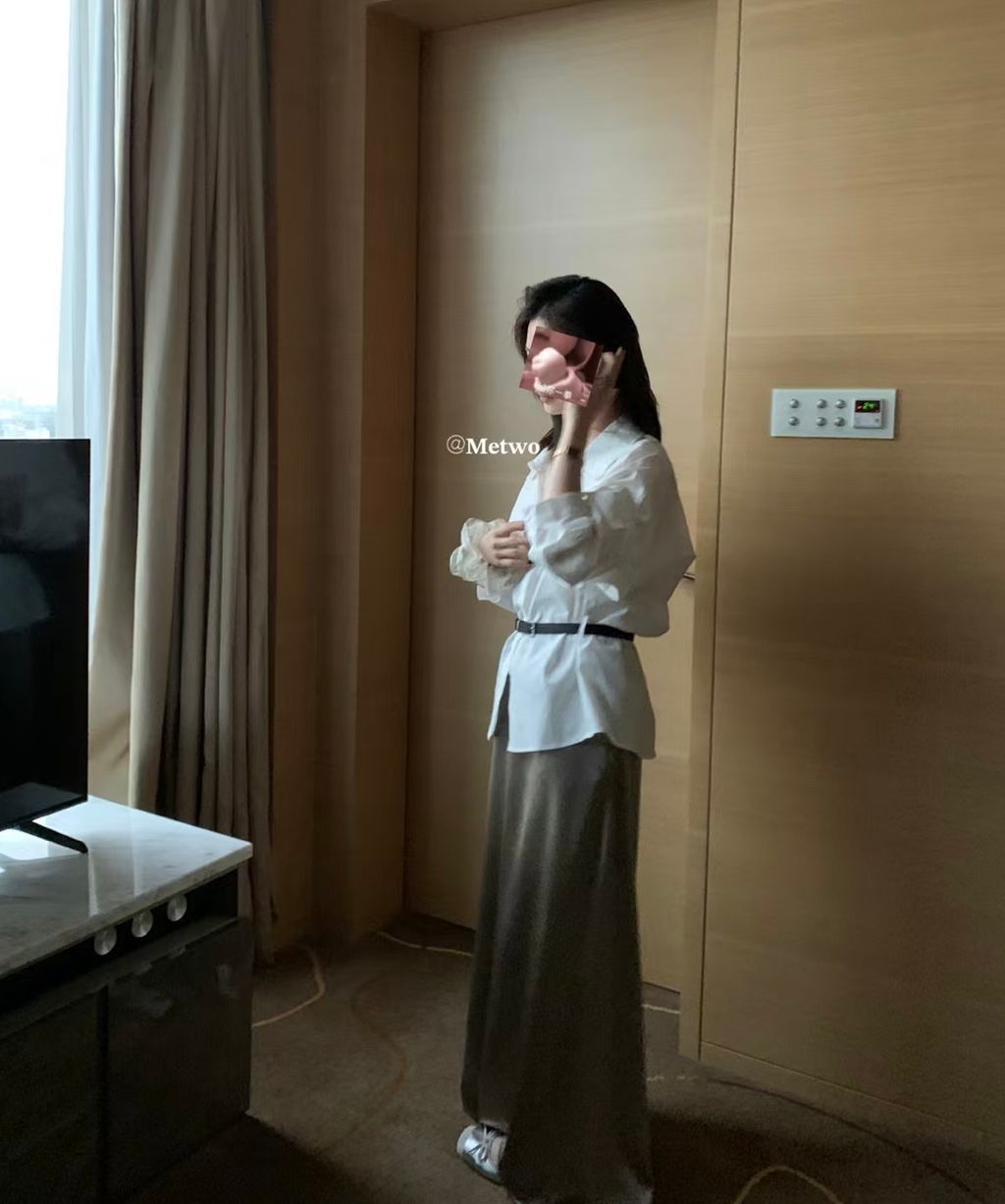 C7AAE82A-5FEE-41FE-828F-737D100822C4