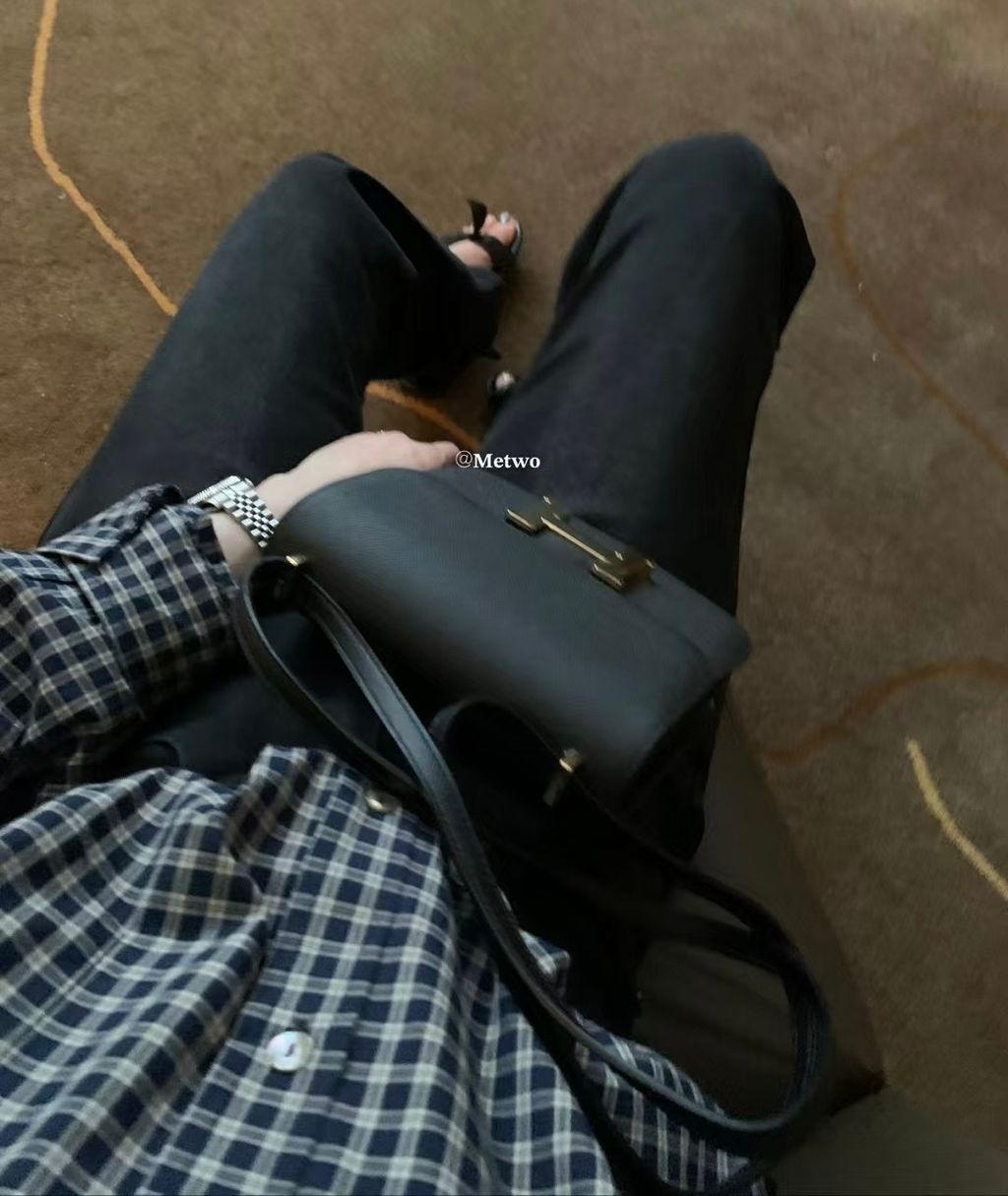 6AD07A45-DFEF-4BAB-9C2D-C43E921C5B85