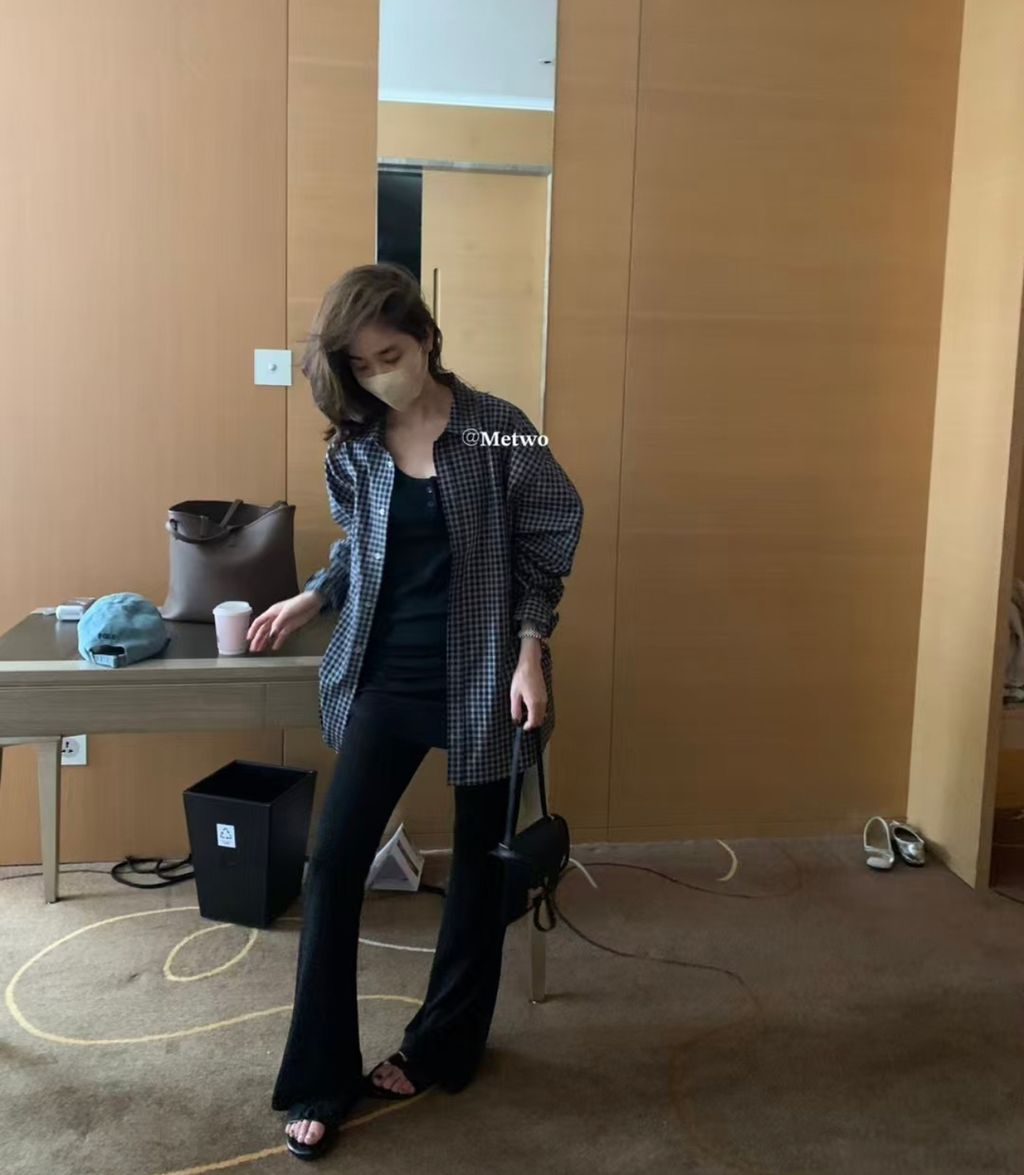 E7ADB189-5AAA-4101-A70D-E4A454AAB7CD