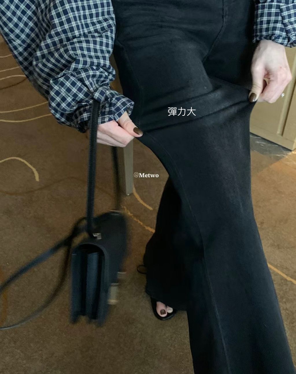 9CCB9397-5C3D-4090-A389-C700C5458007