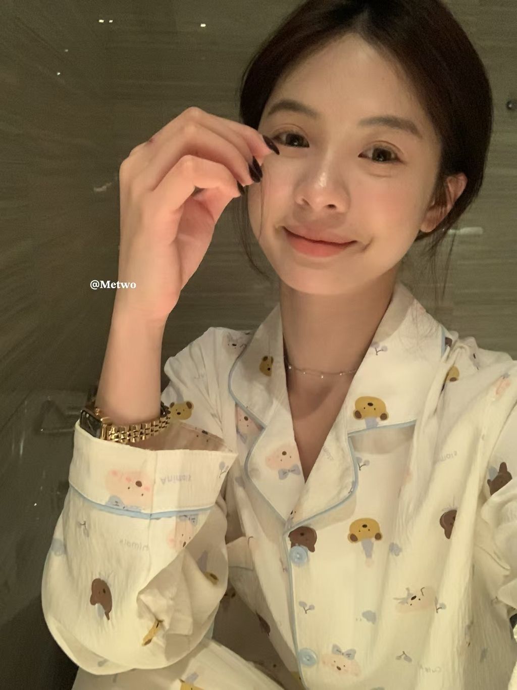 ED75D7EE-30ED-4069-A843-21F7AA32024D