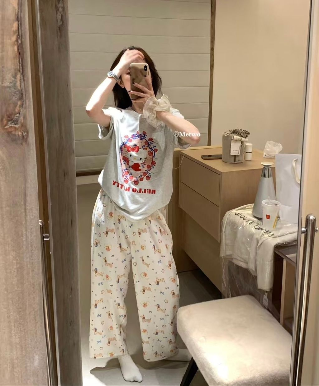 846DA9BA-D412-4CE0-9C5B-45DB7120E941