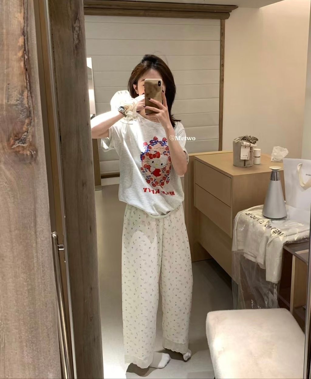 03A1E342-D054-4DF3-B93E-0F299B9EB0E9