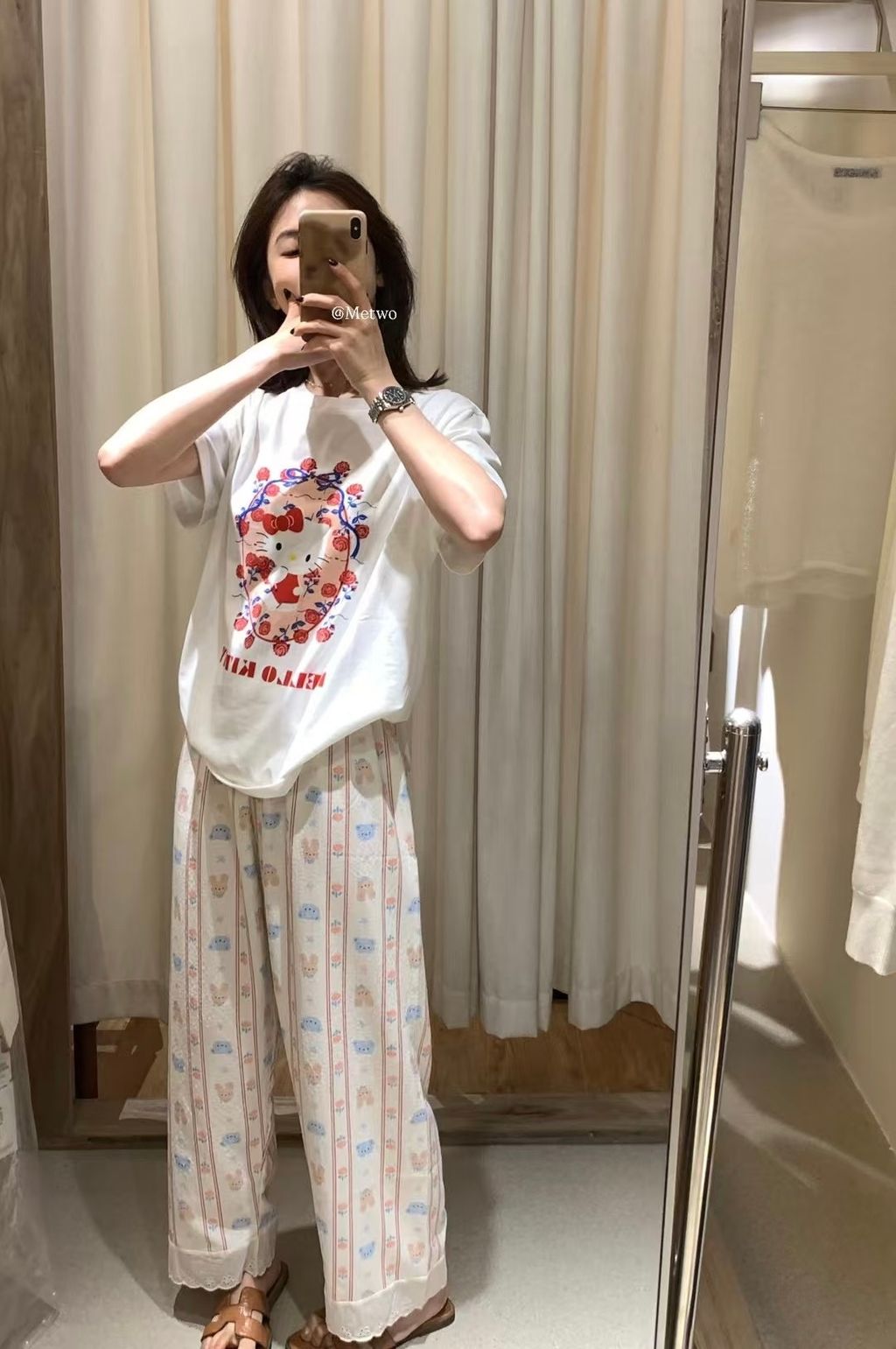 FB05D660-CCE7-4A46-8F43-5737658DA67A