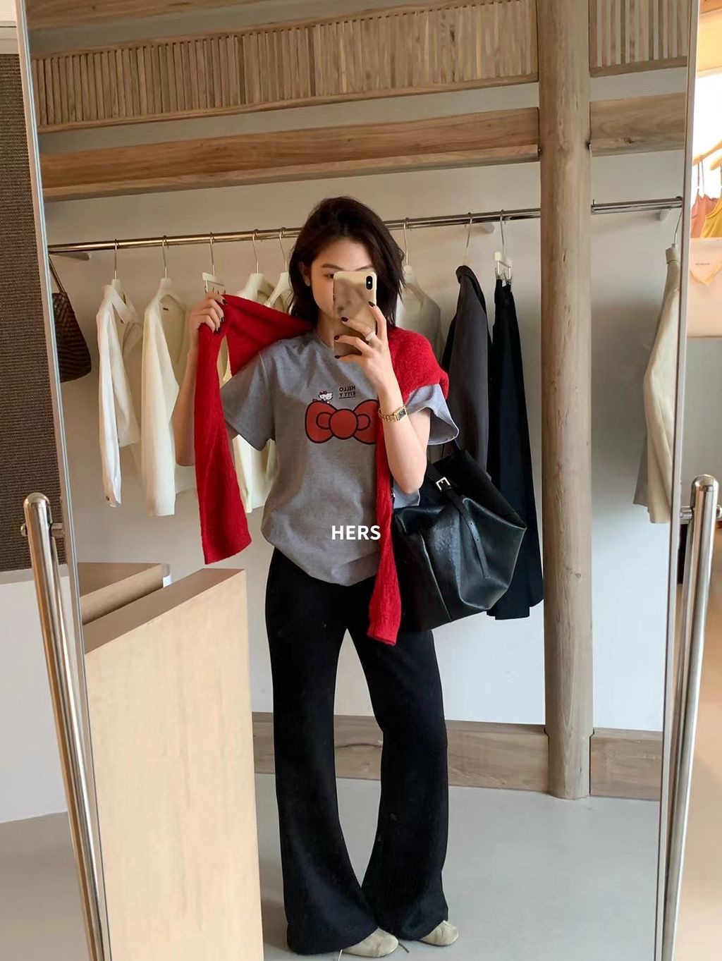 79E5A7F1-1EA5-4D86-942D-3E33313F604C