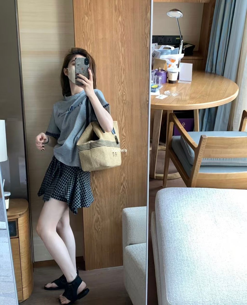 8F58E5FE-AEDF-4624-8CEA-BA714F56194D