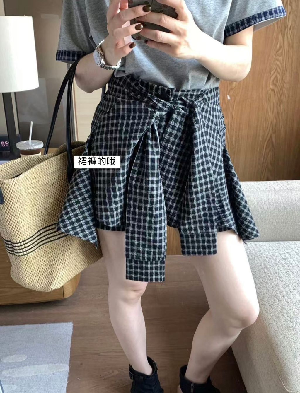 0C0A2F60-4A07-4B19-8B94-106AF0DD9990