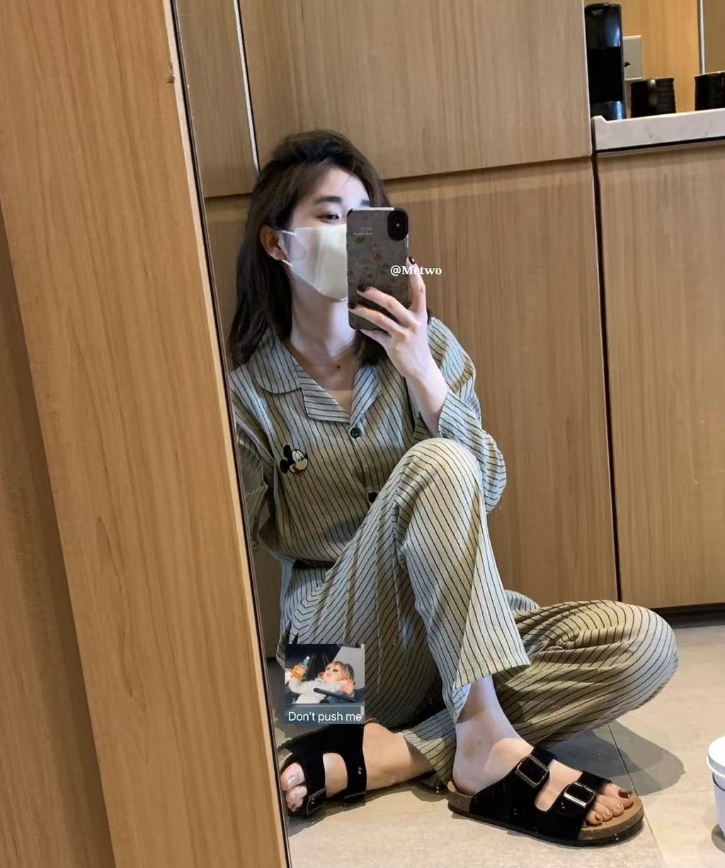 F7695C54-DF86-4D4A-8AC3-251455D8F6C2