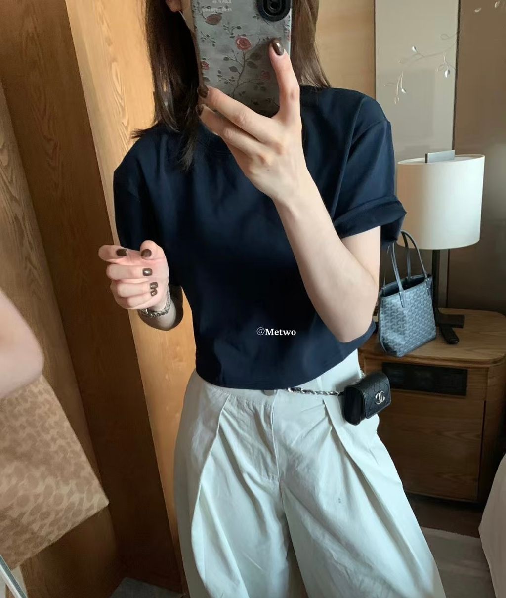 9785E7D7-8356-4B27-B7EB-7A04C1EE6E1B