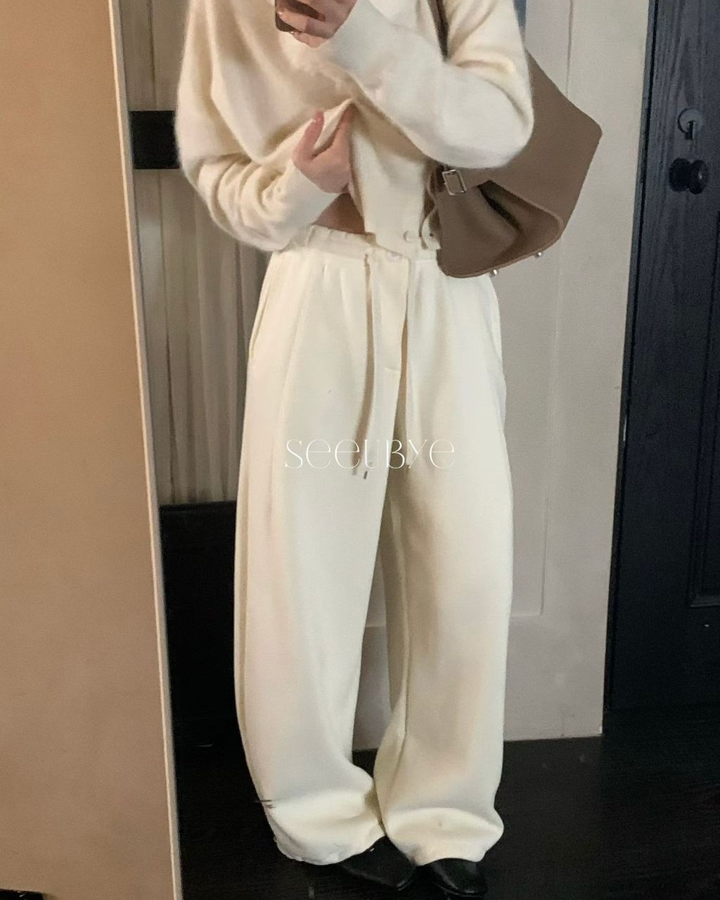 affc43b3c07adc2d84b3d9b09c9b5755