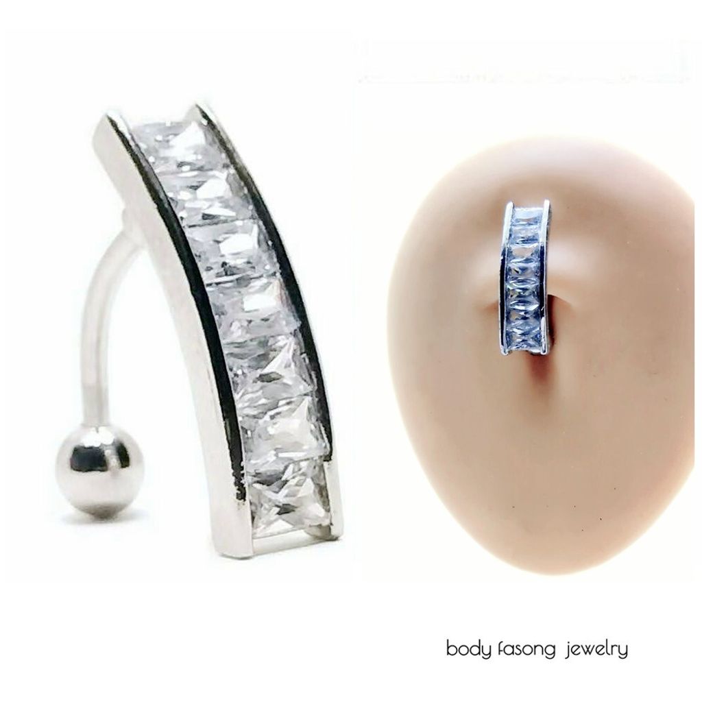 如緞 反戴肚臍環