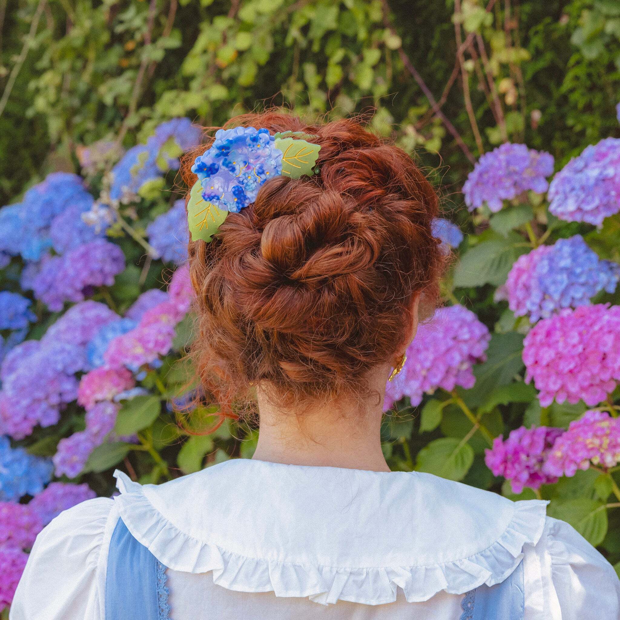 coucou-suzette-accessoire-accessory-cadeau-gift-tendance-mode-trendy-fashion-cottage-pince-cheveux-hair-claw-hortensia-hydrangea-fleur-flower-bleu-violet-blue-purple-crea1