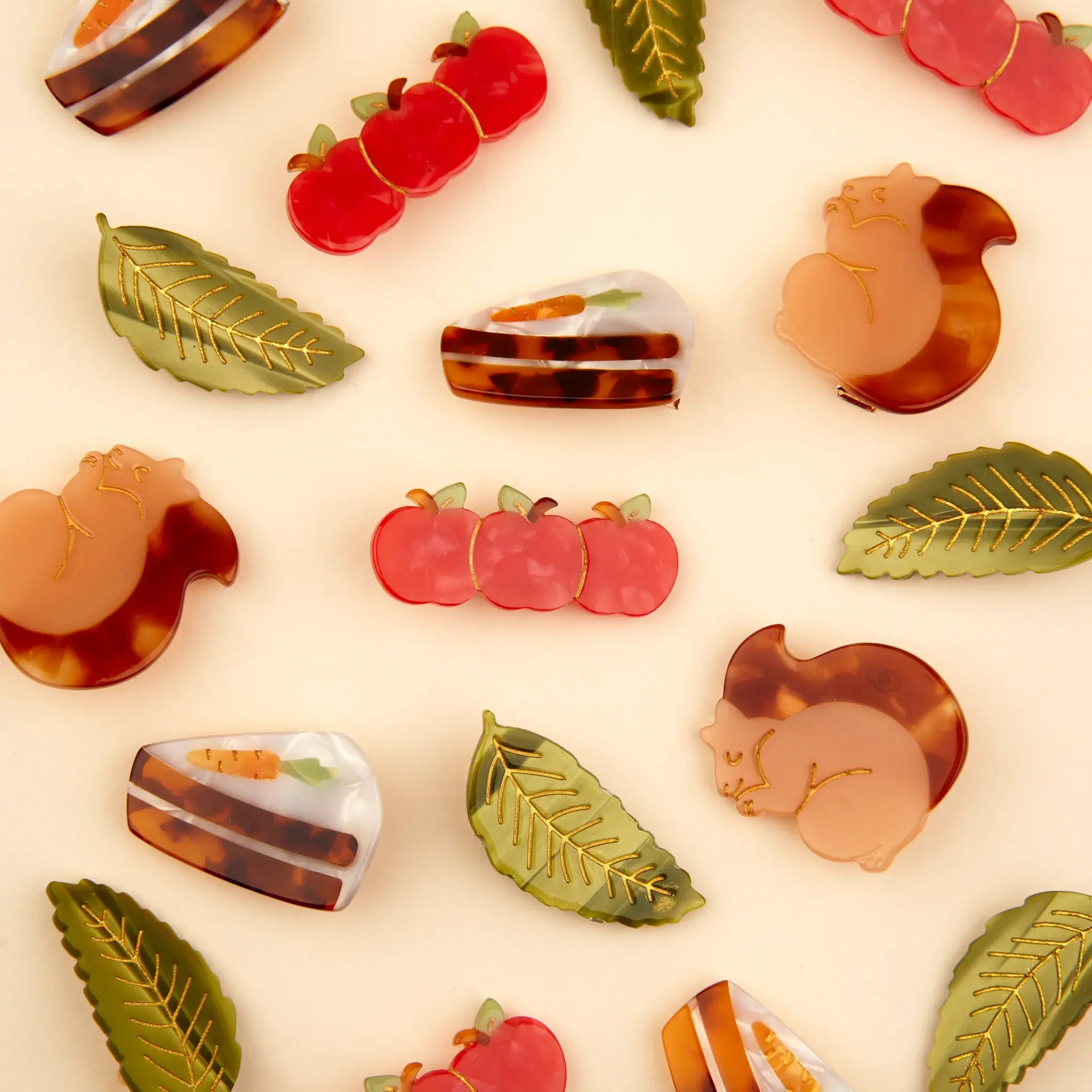 coucou-suzette-accessoire-accessory-cadeau-gift-tendance-mode-trendy-fashion-dinette-automne-fall-tea-party-hair-clip-barrette-feuille-arbre-leaf-tree-pomme-apple-squirrel-ecureuil-ca
