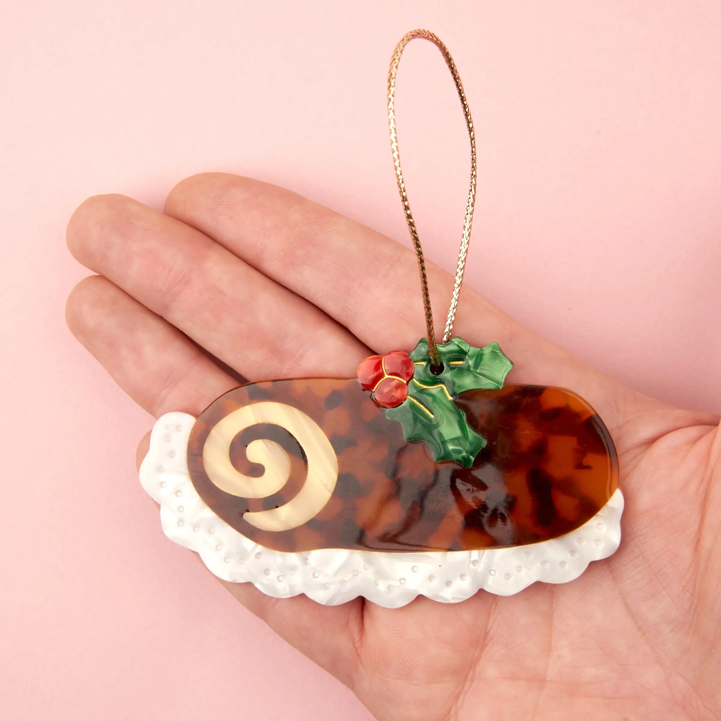 coucou-suzette-accessoire-accessory-cadeau-gift-tendance-mode-trendy-fashion-festin-festif-noel-christmas-holidays-deco-sapin-tree-buche-pastry-yule-log-cake-brown-marron