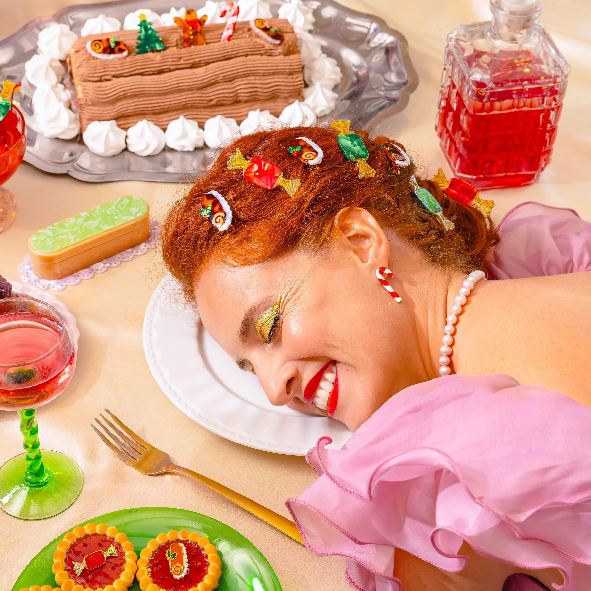 coucou-suzette-accessoire-accessory-cadeau-gift-tendance-mode-trendy-fashion-festin-festif-noel-christmas-holidays-barrette-cheveux-hair-clip-papillote-crackers-red-rouge-green-vert-d_19e19c30-1dc1-4ee5-ac25-d2813656ffe9