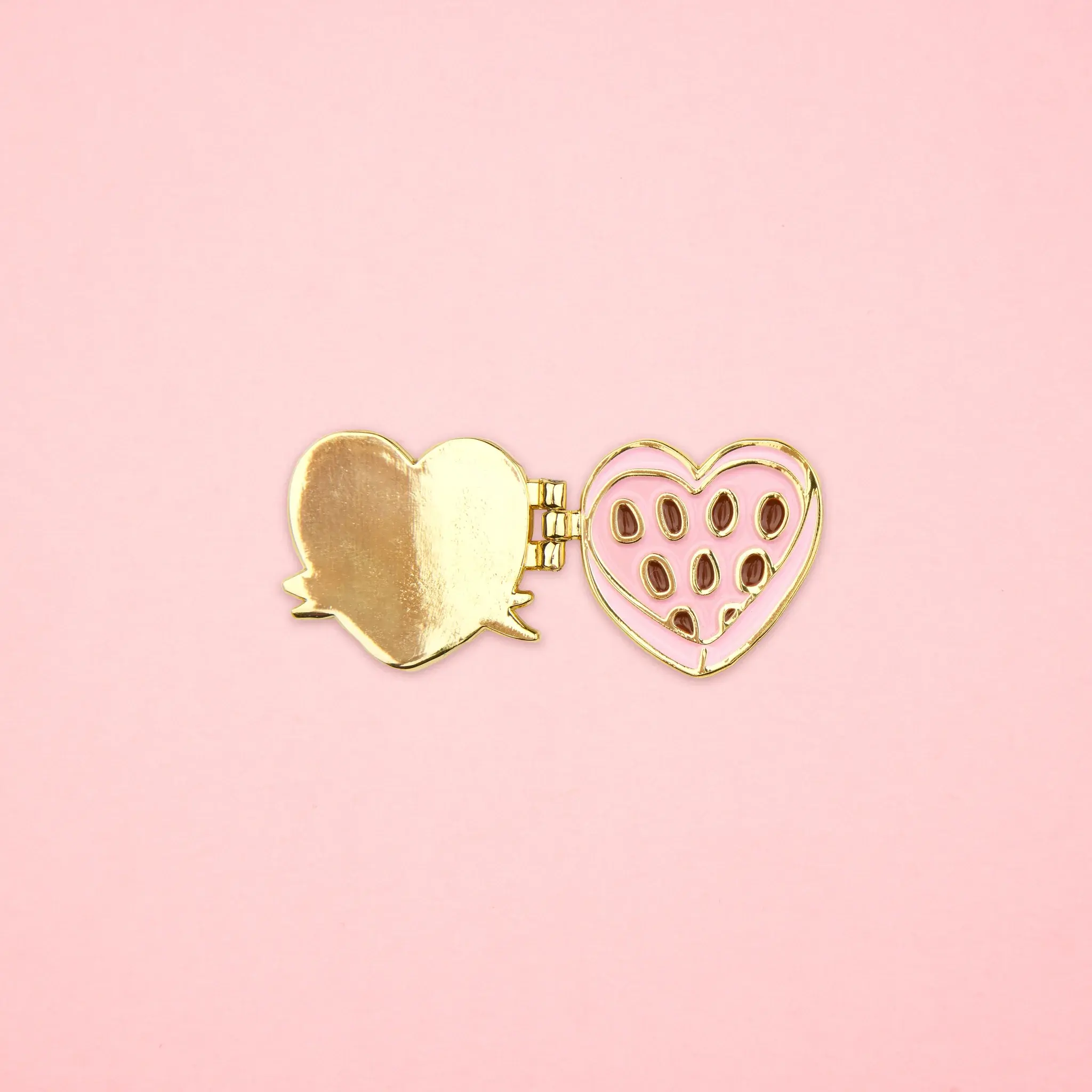 coucou-suzette-accessoire-accessory-cadeau-gift-tendance-mode-trendy-fashion-saint-valentin-valentin-day-rendez-vous-galant-pins-boite-chocolat-chocolate-box-rose-pink1